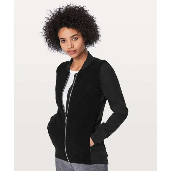 Lululemon Stand Out Sherpa Jacket in Black Size 4 - Picture 1 of 10